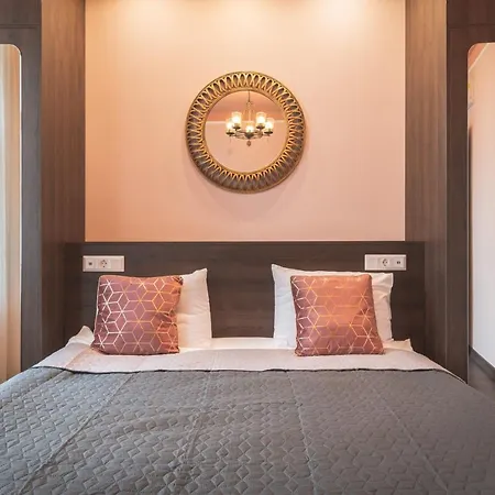 Apartment 1001 Nights - 2bd Luxury In